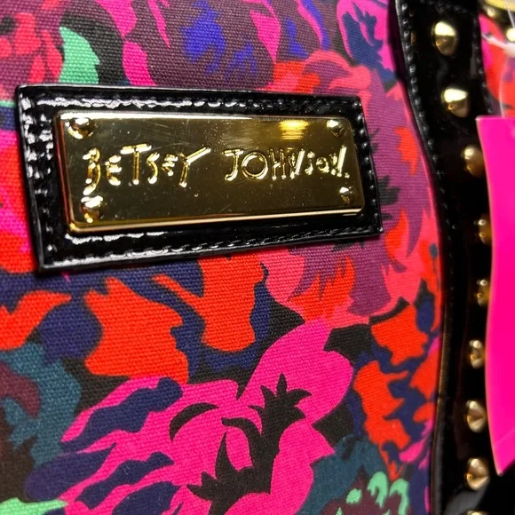 Betsey Johnson - new - Picture 4 of 6